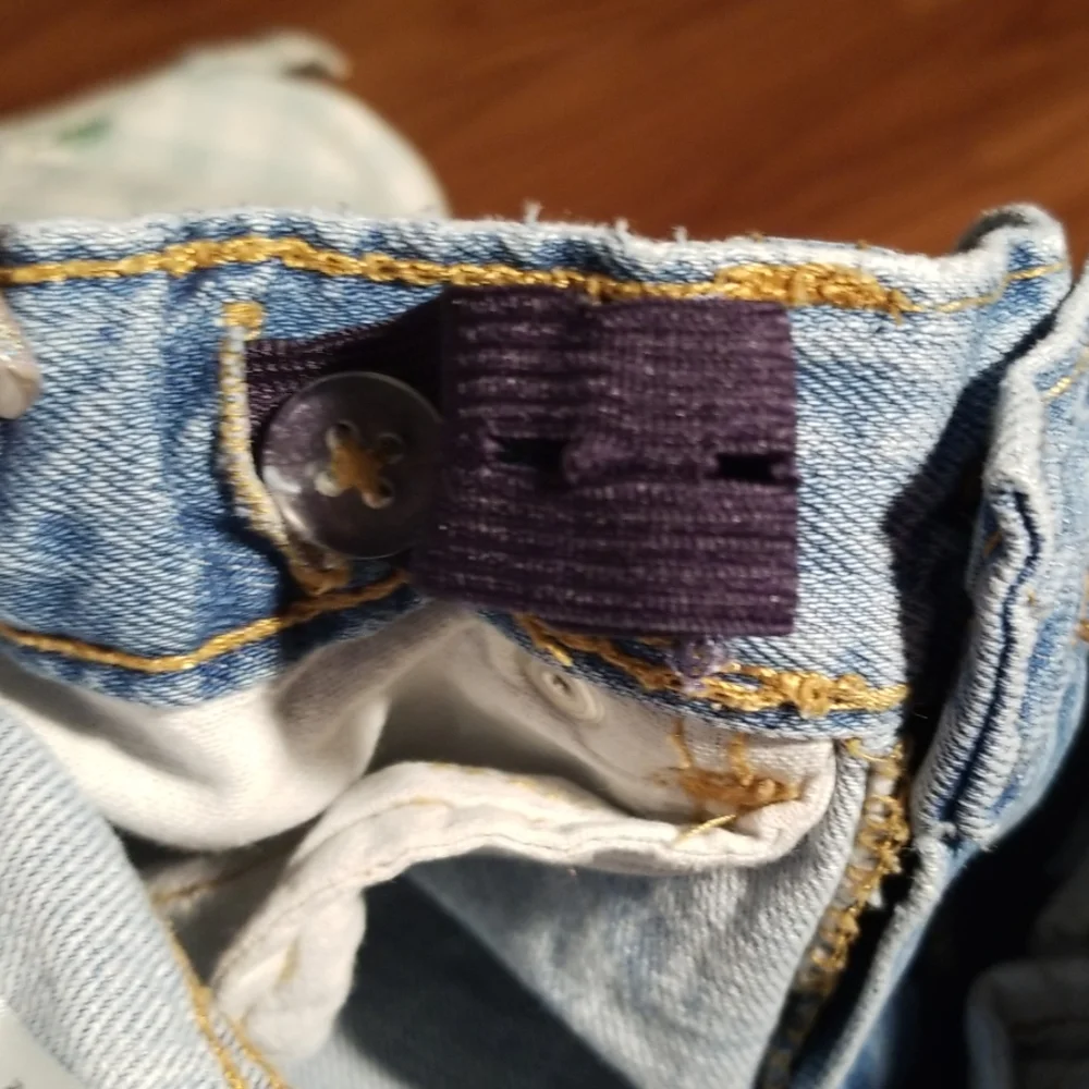 Gap shirt hm‎ distressed jesns 6-12mo